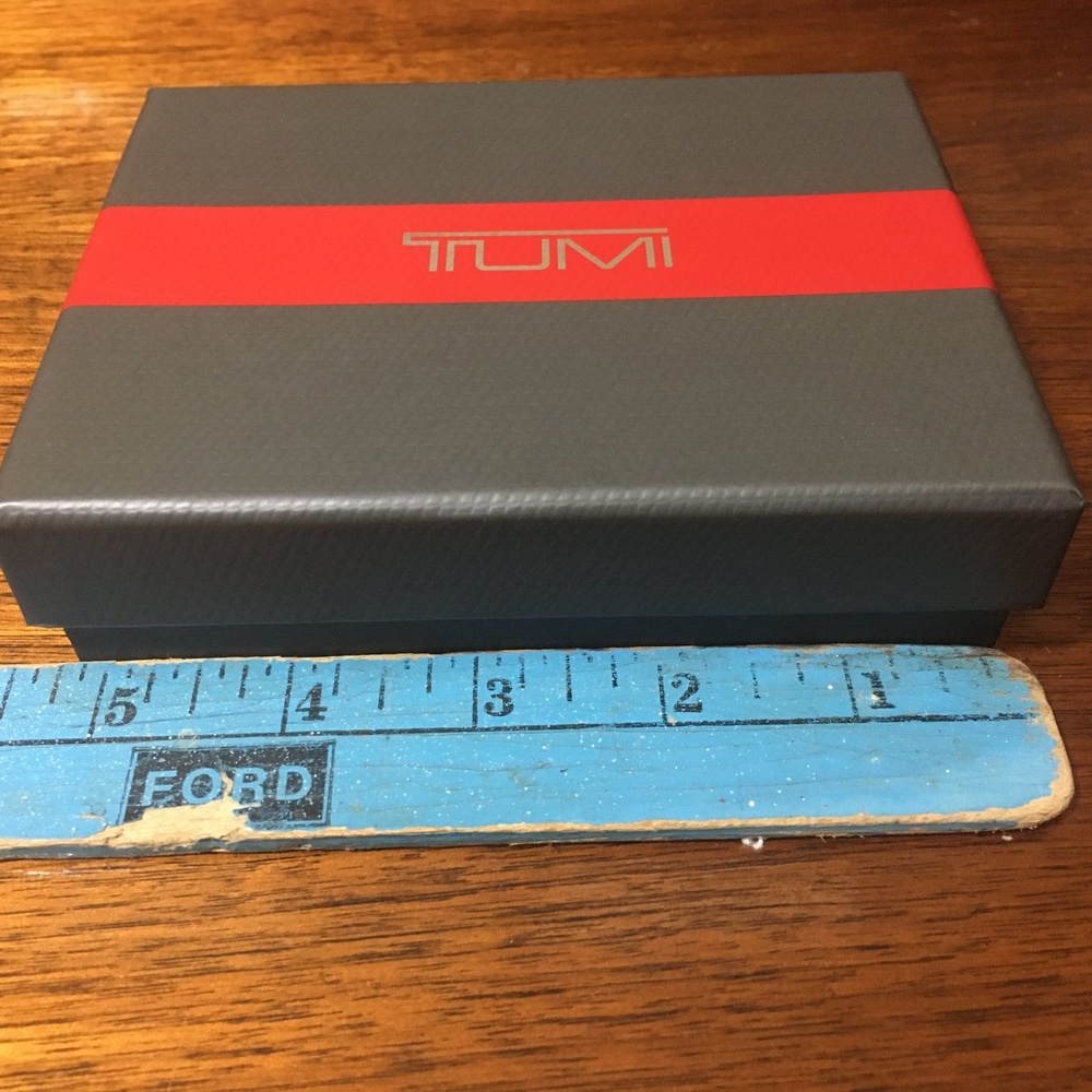 Authentic Tumi Gift Box - Picture 9 of 10